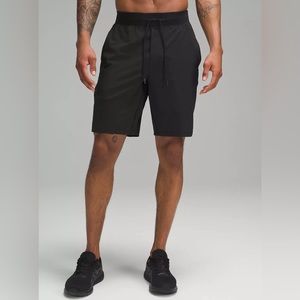 NWOT Lululemon T.H.E. Linerless Short 9" Chicago membership